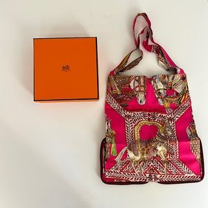Authentic HERMES “Extremely Rare” Silky Pop Folding Tote Bag.